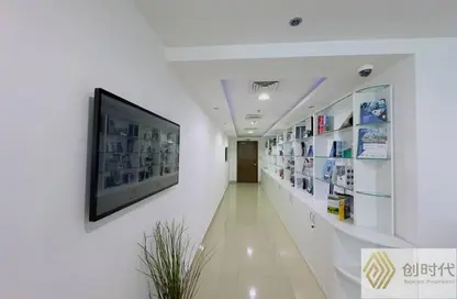 Office Space - Studio - 1 Bathroom for rent in The Burlington - Business Bay - Dubai