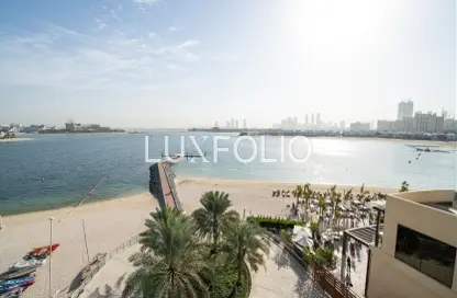 Apartment - 3 Bedrooms - 4 Bathrooms for sale in Tanzanite - Tiara Residences - Palm Jumeirah - Dubai