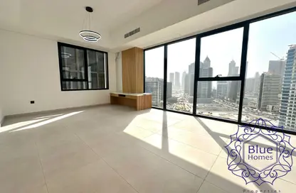 شقة - 3 غرف نوم - 3 حمامات للايجار في سنترال 1 - الخليج التجاري - دبي