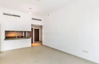 Apartment - 1 Bedroom - 2 Bathrooms for sale in Delphine Tower - Marina Promenade - Dubai Marina - Dubai