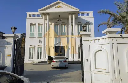 Villa - 5 Bedrooms - 7 Bathrooms for rent in Al Aweer 1 - Al Aweer - Dubai