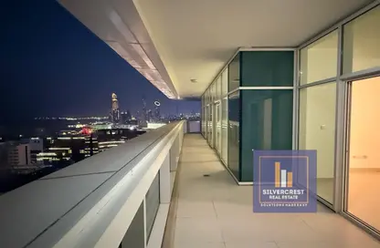 شقة - 3 غرف نوم - 5 حمامات للايجار في برج العين - شارع الخالدية - الخالدية - أبوظبي