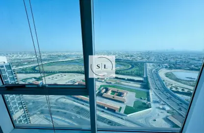 مكتب - استوديو - 1 حمام للايجار في أبراج تشرشل - الخليج التجاري - دبي