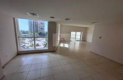 Apartment - 3 Bedrooms - 3 Bathrooms for rent in Khalidiya Palace Rayhaan - Al Khalidiya - Abu Dhabi
