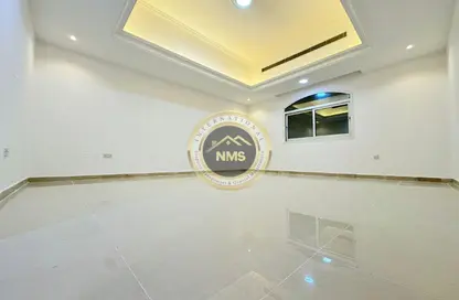 Apartment - Studio - 1 Bathroom for rent in Al Mushrif - Abu Dhabi