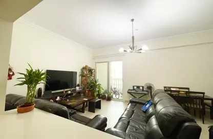 Apartment - 3 Bedrooms - 3 Bathrooms for rent in Plaza Residences 2 - Plaza Residences - Jumeirah Village Circle - Dubai