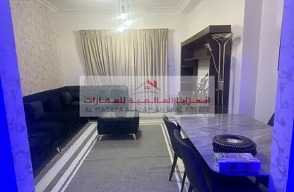 شقة - 2 غرف نوم - 2 حمامات للايجار في برج الثريا - التعاون - الشارقة