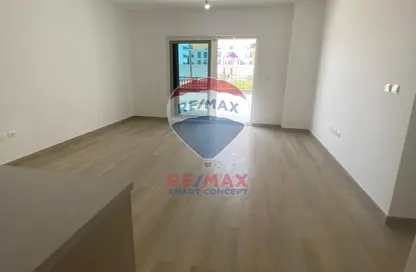 Apartment - 2 Bedrooms - 2 Bathrooms for sale in Waters Edge - Yas Island - Abu Dhabi