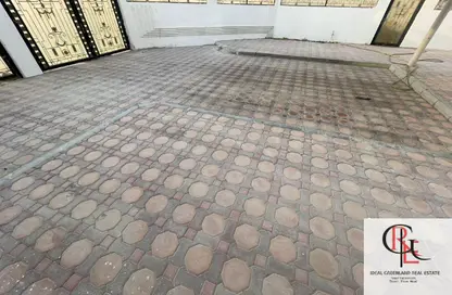 Villa - 5 Bedrooms - 6 Bathrooms for rent in Shakhbout City - Abu Dhabi