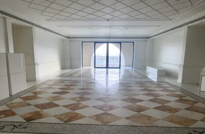 Apartment - 2 Bedrooms - 2 Bathrooms for rent in Palazzo Versace - Culture Village - Dubai