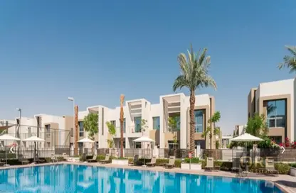 صورة لـ حوض سباحة فيلا - 4 غرف نوم - 4 حمامات للبيع في مجمع ريم - المرابع العربية 2 - دبي ، صورة رقم 1