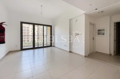 Apartment - 1 Bedroom - 1 Bathroom for rent in Hayat Boulevard-1B - Hayat Boulevard - Town Square - Dubai