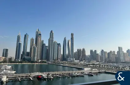 Apartment - 1 Bedroom - 1 Bathroom for rent in Marina Vista - EMAAR Beachfront - Dubai Harbour - Dubai