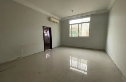 شقة - 2 غرف نوم - 2 حمامات للايجار في فيلات مدينة خليفة آيه - مدينة خليفة أ - مدينة خليفة - أبوظبي