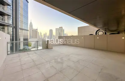 Villa - 3 Bedrooms - 6 Bathrooms for rent in Boulevard Point - Downtown Dubai - Dubai