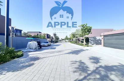 Villa - 2 Bedrooms - 4 Bathrooms for rent in Robinia - Masaar - Tilal City - Sharjah