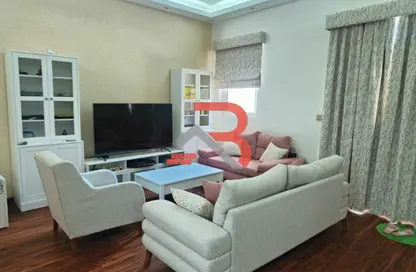 Apartment - 2 Bedrooms - 3 Bathrooms for sale in Shakespeare Circus 3 - Shakespeare Circus - Motor City - Dubai