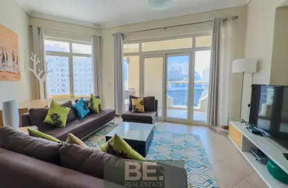 Apartment - 3 Bedrooms - 4 Bathrooms for rent in Al Das - Shoreline Apartments - Palm Jumeirah - Dubai