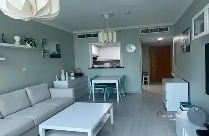 شقة - 2 غرف نوم - 2 حمامات للايجار في جلوبال ليك فيو - (JLT) مجمع E - أبراج بحيرة الجميرا - دبي