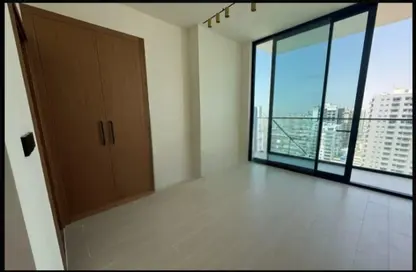 شقة - 1 حمام للايجار في بن غاطي توليب - منطقة 11 - قرية جميرا الدائرية - دبي