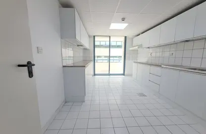 Apartment - 4 Bedrooms - 5 Bathrooms for rent in Al Khaleej Centre Area - Al Raffa - Bur Dubai - Dubai