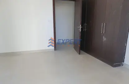 Empty Room image for: Apartment - 3 Bedrooms - 4 Bathrooms for sale in Afnan 5 - Midtown - Dubai Production City (IMPZ) - Dubai, Image 1