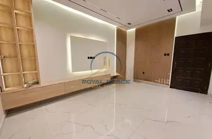 Apartment - 2 Bedrooms - 3 Bathrooms for rent in Ali Building - Al Jaddaf - Dubai