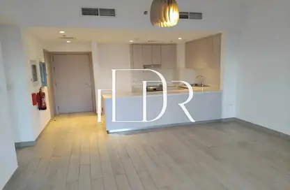 Apartment - 3 Bedrooms - 4 Bathrooms for sale in Waters Edge - Yas Island - Abu Dhabi