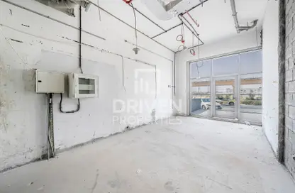 محل - استوديو للبيع في عزيزي برتون - الفرجان - دبي