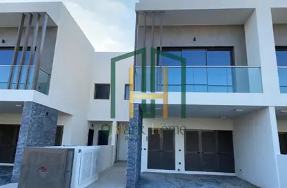 Townhouse - 2 Bedrooms - 4 Bathrooms for sale in The Cedars - Yas Acres - Yas Island - Abu Dhabi