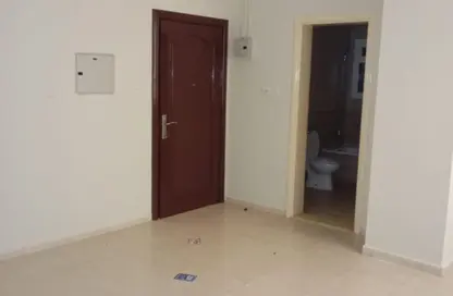 Apartment - Studio - 1 Bathroom for rent in Al Mujarrah - Al Sharq - Sharjah