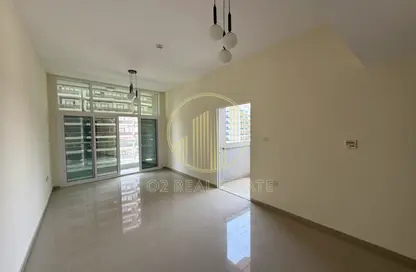 Apartment - 2 Bedrooms - 2 Bathrooms for sale in UniEstate Sports Tower - Dubai Sports City - Dubai