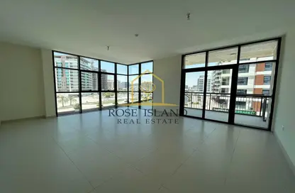 Empty Room image for: Apartment - 2 Bedrooms - 3 Bathrooms for sale in The View - Al Raha Beach - Abu Dhabi, Image 1
