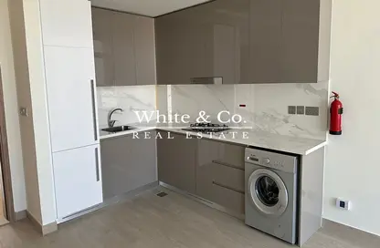 Kitchen image for: Apartment - 1 Bedroom - 2 Bathrooms for rent in Azizi Riviera 20 - Meydan One - Meydan - Dubai, Image 1
