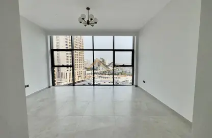 Apartment - 2 Bedrooms - 3 Bathrooms for rent in Sama Al Jaddaf - Al Jaddaf - Dubai