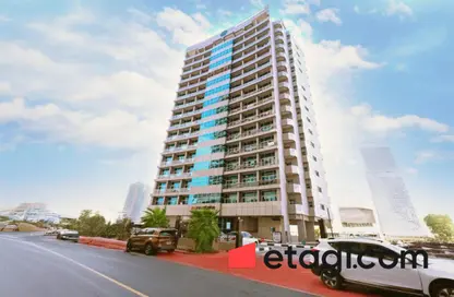 Apartment - 1 Bedroom - 2 Bathrooms for sale in UniEstate Sports Tower - Dubai Sports City - Dubai