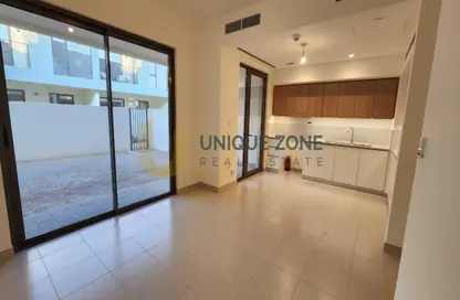 Empty Room image for: Townhouse - 3 Bedrooms - 4 Bathrooms for rent in Parkside 3 - EMAAR South - Dubai South (Dubai World Central) - Dubai, Image 1