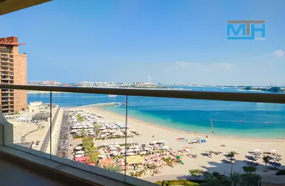 Water View image for: Apartment - 1 Bedroom - 2 Bathrooms for rent in Al Das - Shoreline Apartments - Palm Jumeirah - Dubai, Image 1