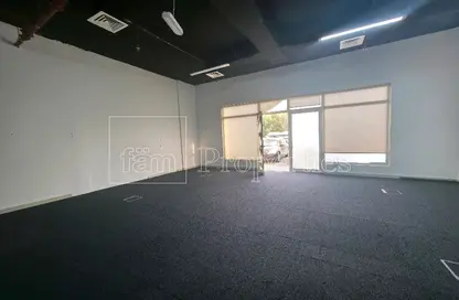 محل - استوديو - 1 حمام للايجار في مكاتب و محلات ارجمند - مجمع دبي للإستثمار - دبي