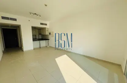 Apartment - 2 Bedrooms - 2 Bathrooms for rent in Oxford Building - District 14 - Jumeirah Village Circle - Dubai
