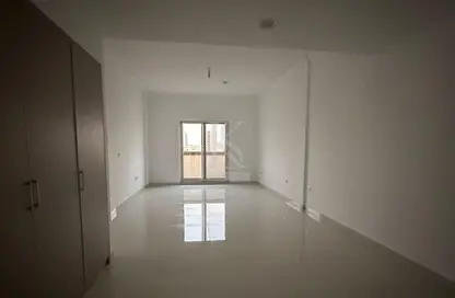 Apartment - Studio - 1 Bathroom for rent in Arabian - Canal Residence - Dubai Sports City - Dubai