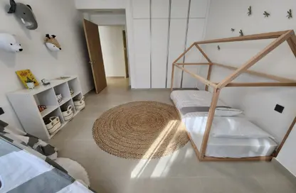Apartment - 2 Bedrooms - 2 Bathrooms for rent in The Gardens Buildings - The Gardens - Dubai
