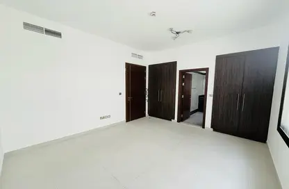 Villa - 4 Bedrooms - 5 Bathrooms for rent in District 10 - Jumeirah Village Circle - Dubai