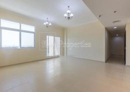 Apartment - 3 bedrooms - 3 bathrooms for rent in Mazaya 6 - Queue Point - Dubai Land - Dubai