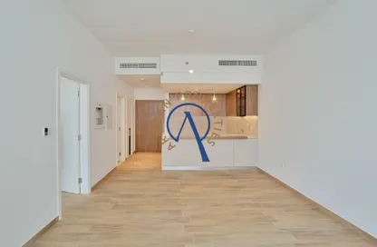 Apartment - 1 Bedroom - 2 Bathrooms for rent in Hamilton House - Jumeirah Village Circle - Dubai