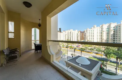 Balcony image for: Apartment - 2 Bedrooms - 2 Bathrooms for rent in Al Anbara - Shoreline Apartments - Palm Jumeirah - Dubai, Image 1