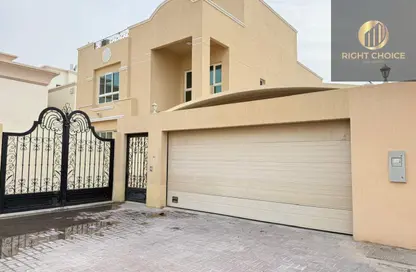 فيلا - 5 غرف نوم - 7 حمامات للايجار في فيلات مدينة خليفة آيه - مدينة خليفة أ - مدينة خليفة - أبوظبي