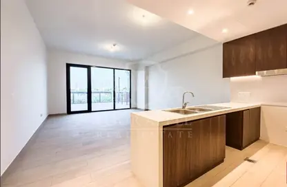 Kitchen image for: Apartment - 2 Bedrooms - 2 Bathrooms for sale in La Rive - La Mer - Jumeirah - Dubai, Image 1