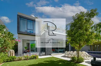 Villa - 5 Bedrooms - 7 Bathrooms for sale in Jumeirah Park Homes - Jumeirah Park - Dubai