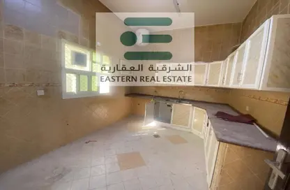 صورة لـ حمام شقة - 3 غرف نوم - 3 حمامات للايجار في الشامخة - أبوظبي ، صورة رقم 1
